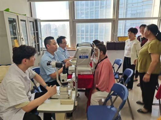 富德生命人寿宣城中支开展“富爱送健康 暖心光