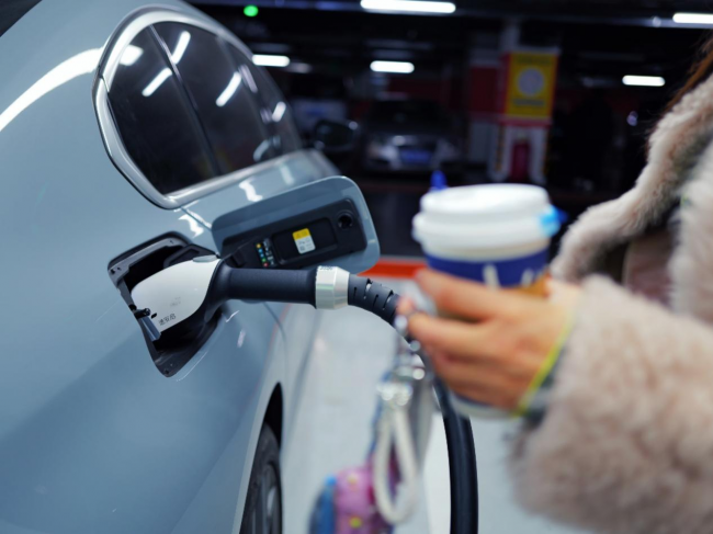 逸安启超充“红妆”映新春，积分礼遇启新程第4张